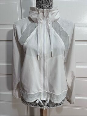 Lululemon Get Going Jacket Size 4 White Lightweight $128